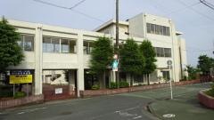 新居小学校