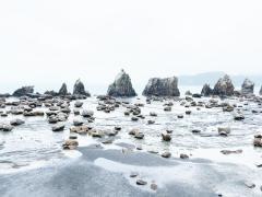 橋杭岩
