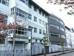 厚生小学校