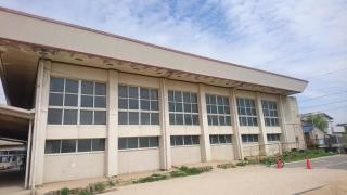 西信達小学校