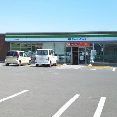 ファミリーマート　石井町高原店