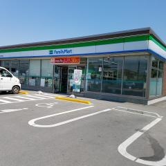 ファミリーマート　石井町高原店