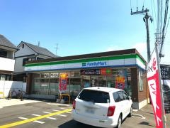ファミリーマート　広陵疋相店