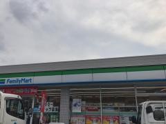 ファミリーマート　久御山森店