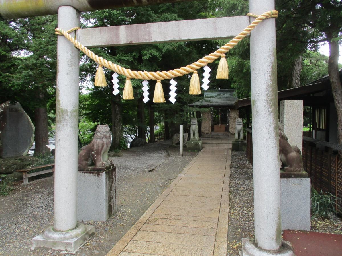 鳥居