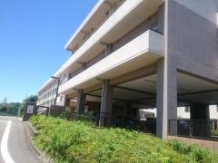 多摩市立落合中学校