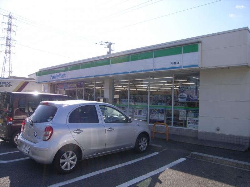 ファミリーマート内橋店