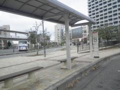 「おもろまち駅前広場」バス停留所