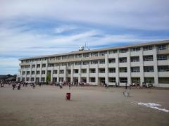 川島小学校