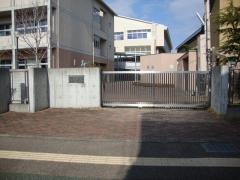 徳島市立徳島中学校