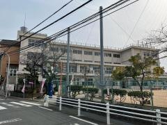 箕輪小学校
