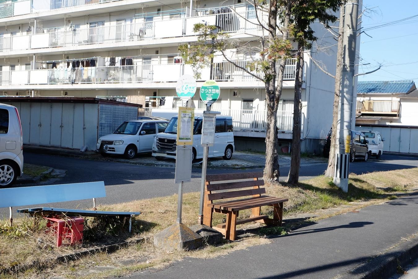 ベンチ