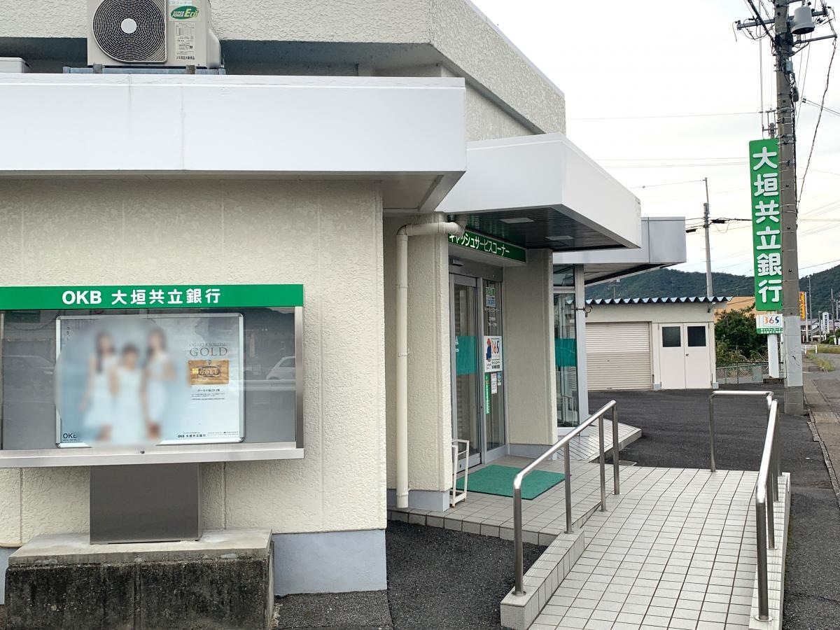 入口周辺