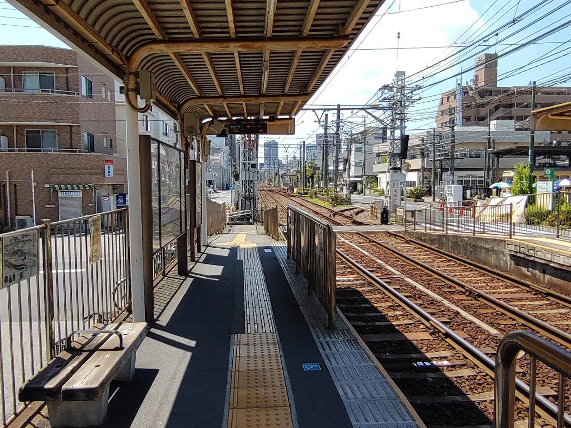 荒川 車庫 前