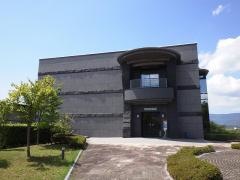 梁川美術館