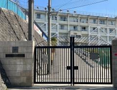 東大阪市立孔舎衙中学校