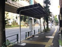 「板橋区役所」バス停留所