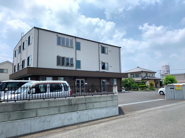 あい介護サービス有限会社　グループホーム　樂Ⅰ・Ⅱ 建物全景