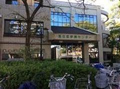 足立区立伊興図書館