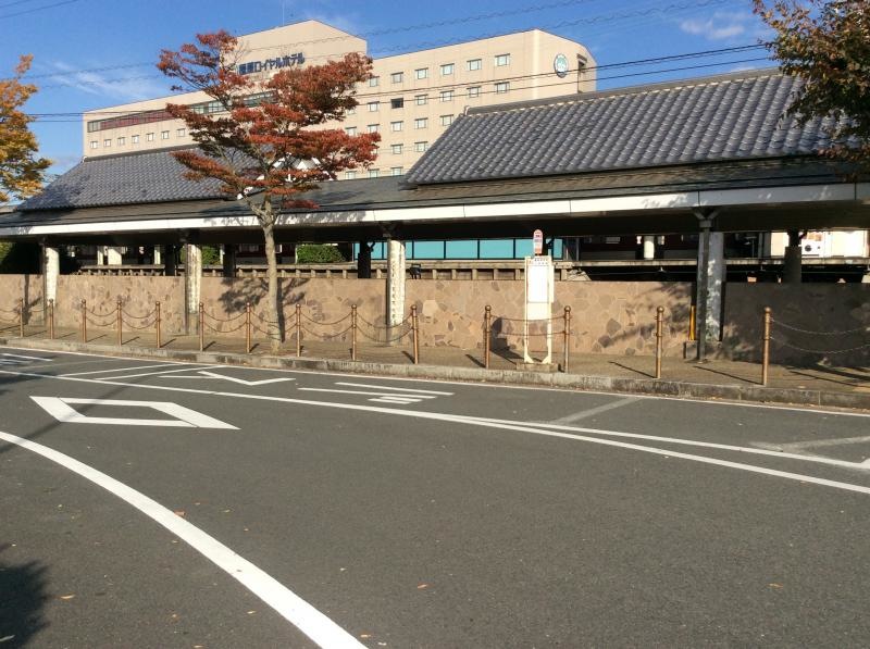 橿原神宮駅バス停留所