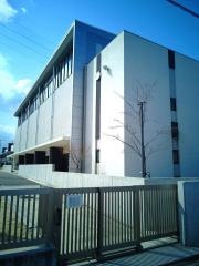 余土中学校