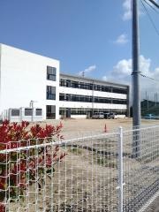 余土中学校