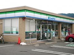 ファミリーマート　伊賀三田店