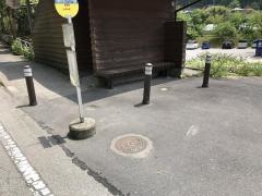 「小菅村営ファミリー釣場」バス停留所