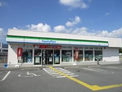 ファミリーマート　寄居店