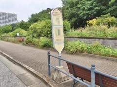 「杉山神社入口」バス停留所