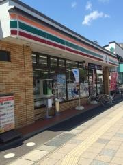 セブンイレブン　森合店