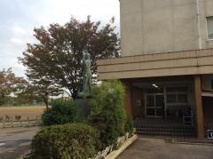 白岡市立篠津中学校
