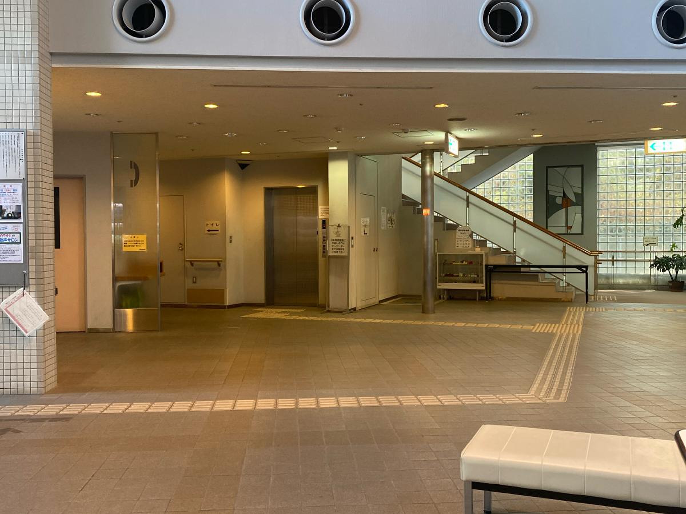平塚 市 南 図書館