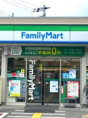 ファミリーマート　サントピアマリーナ店