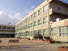 八社小学校