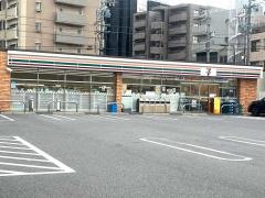 セブンイレブン　名古屋萱場2丁目店