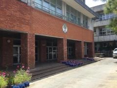 沢岻小学校