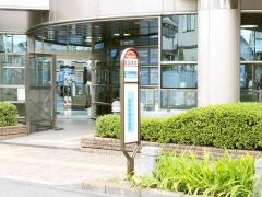 「砧図書館」バス停留所