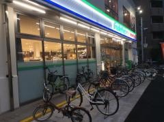 ファミリーマート　東三国四丁目店