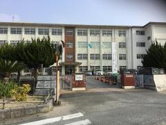 前原南小学校
