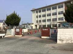 前原南小学校