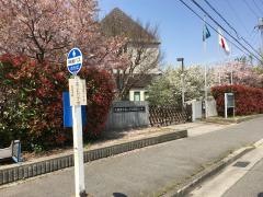 「中央こどもセンター前」バス停留所