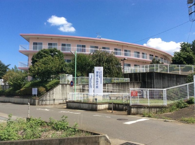 ほほえみの丘 建物全景