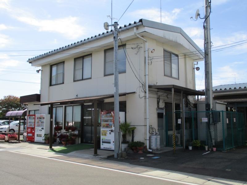事務所棟