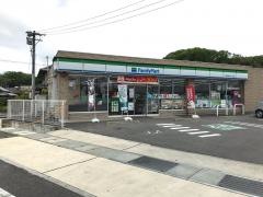 ファミリーマート　伊賀上野インター店