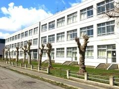 堤小学校