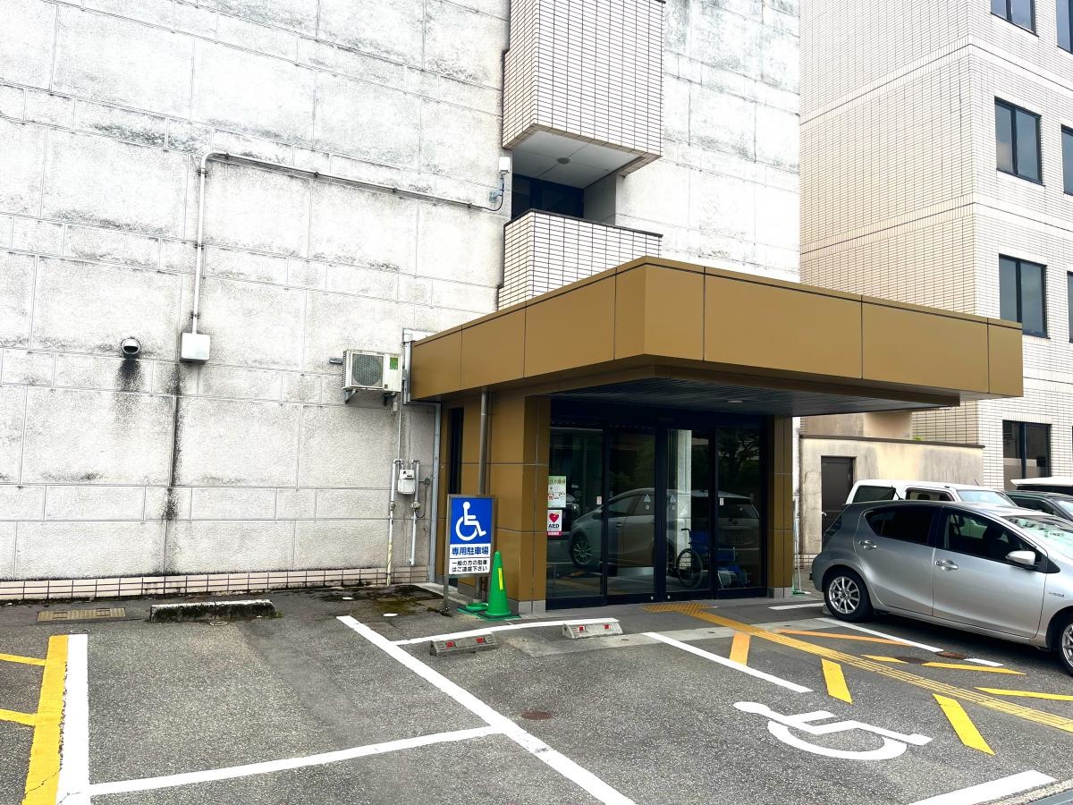 県教育文化会館