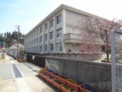 宇陀市立菟田野中学校