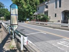 「白幡八幡前」バス停留所