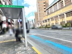 「東三丁目」バス停留所